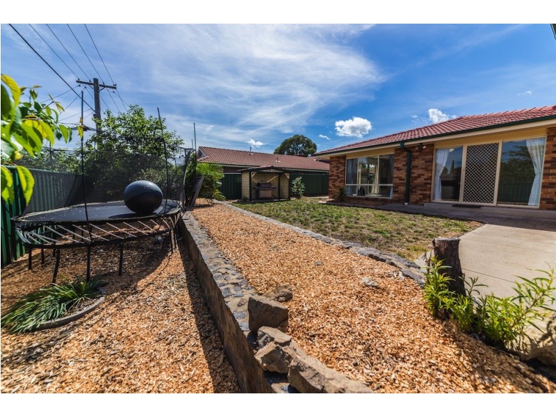 16 Ashcroft Crescent, Monash ACT 2904