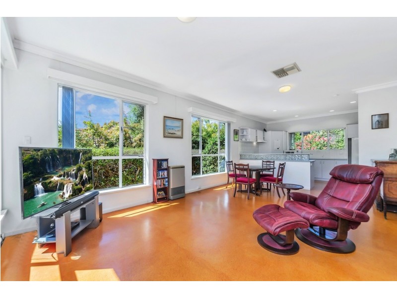 18 Charlotte Street, Red Hill ACT 2603