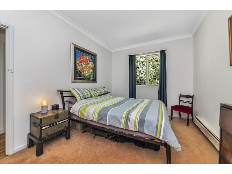 18 Charlotte Street, Red Hill ACT 2603