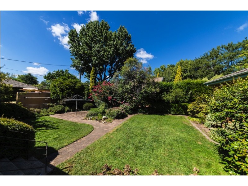 18 Charlotte Street, Red Hill ACT 2603