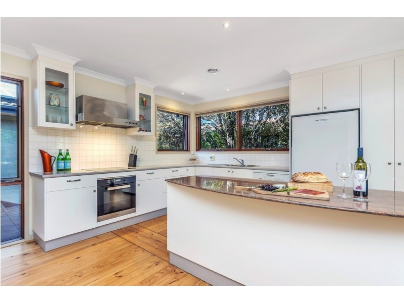 18 Wylie Street, Narrabundah ACT 2604