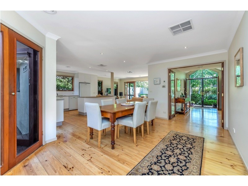 18 Wylie Street, Narrabundah ACT 2604