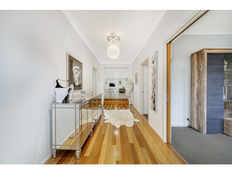 13 Geebung Place, Queanbeyan East NSW 2620