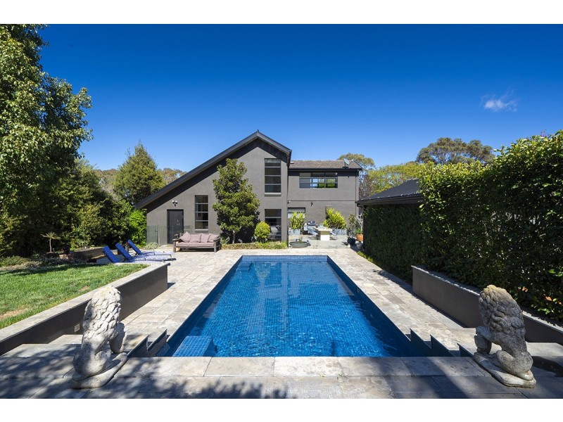 12 Selwyn Street, Hackett ACT 2602