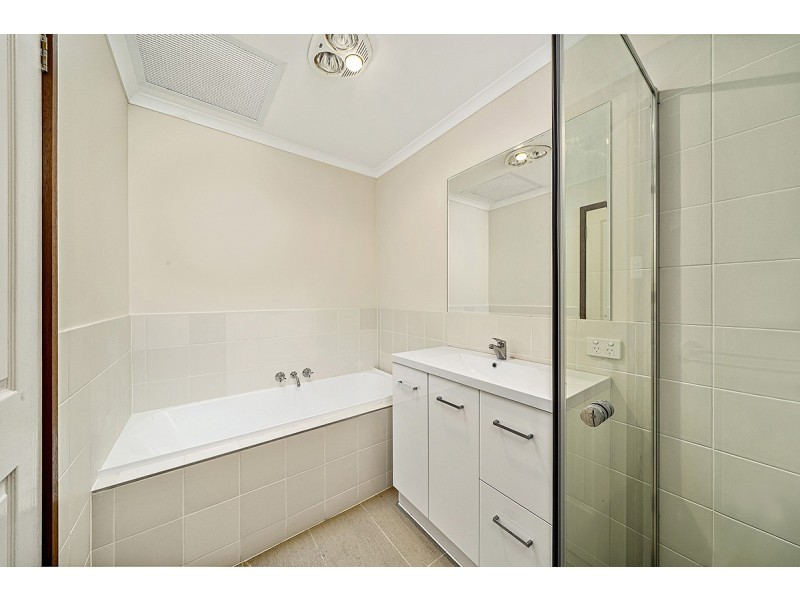 5 Allen Place, Holt ACT 2615