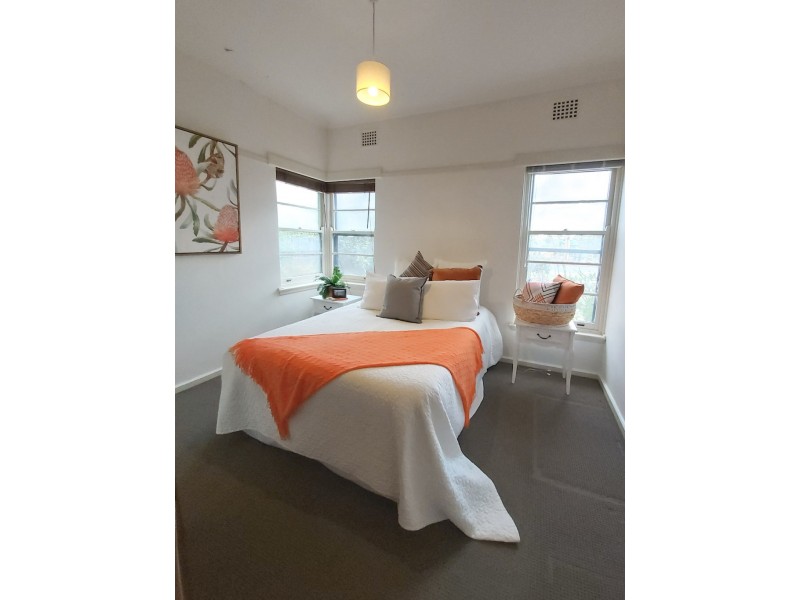 12 Lindsay Street, Narrabundah ACT 2604