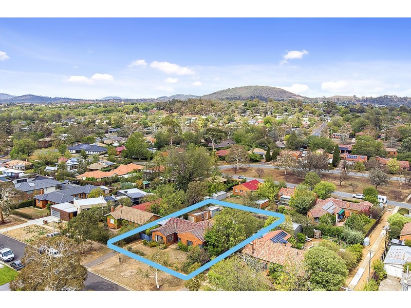 12 Lindsay Street, Narrabundah ACT 2604