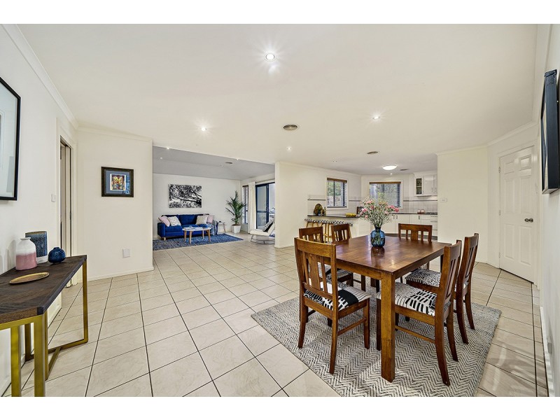 22 Gormanston Crescent, Deakin ACT 2600