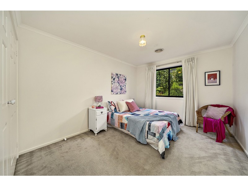 22 Gormanston Crescent, Deakin ACT 2600