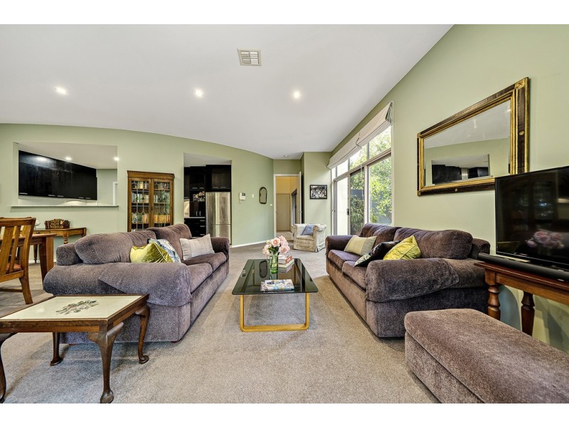 4/5 Kintore Crescent, Yarralumla ACT 2600