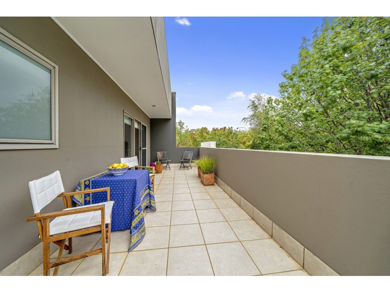 4/5 Kintore Crescent, Yarralumla ACT 2600