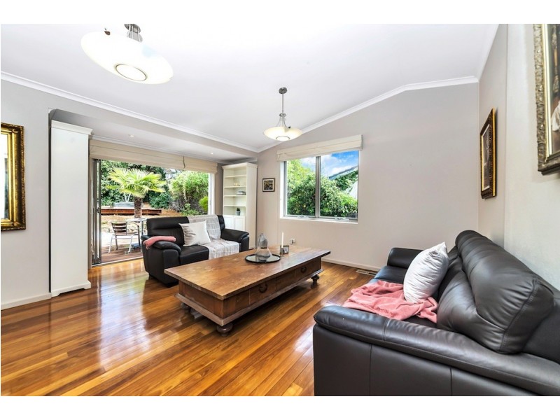 84 Finniss Crescent, Narrabundah ACT 2604