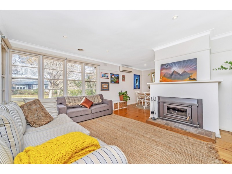 11 Warramoo Crescent, Narrabundah ACT 2604