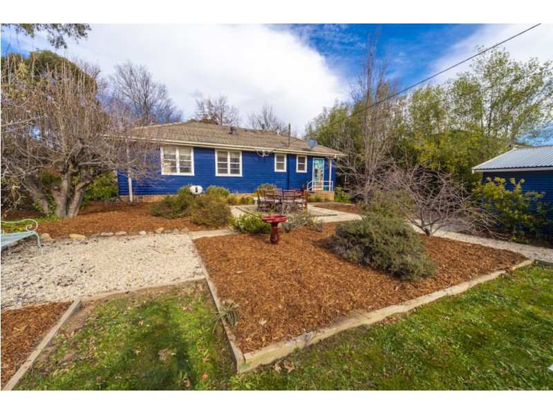 11 Warramoo Crescent, Narrabundah ACT 2604