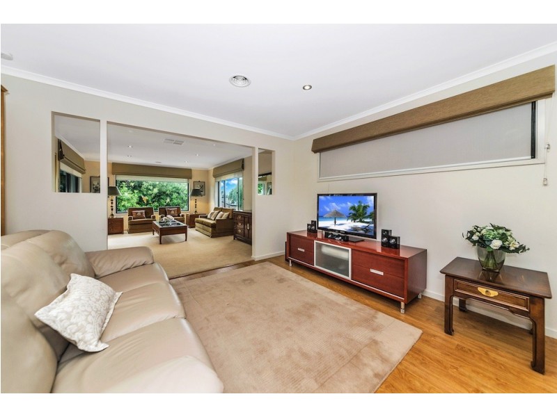 2 Pollock Street, Chifley ACT 2606