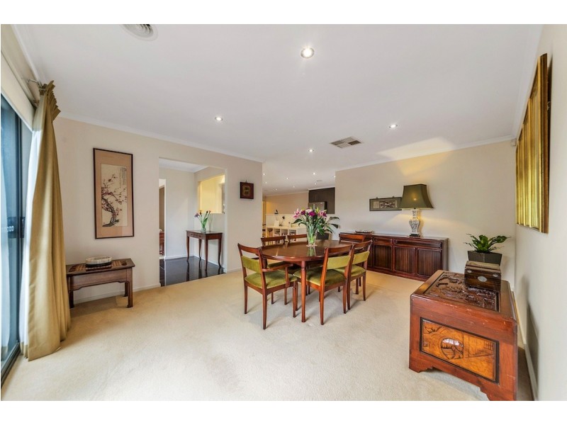 2 Pollock Street, Chifley ACT 2606