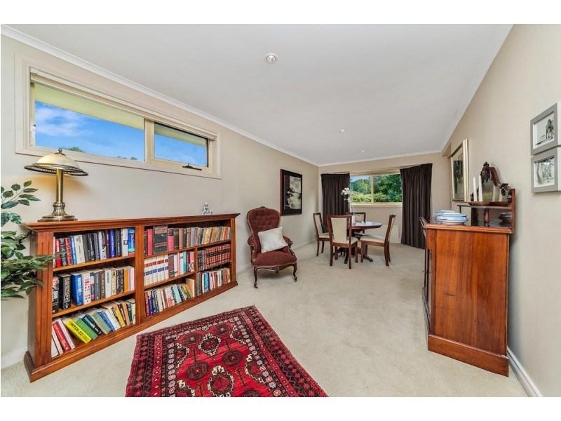 52 Olympus Way, Lyons ACT 2606