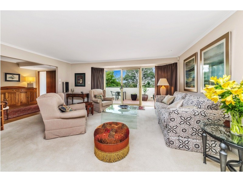 52 Olympus Way, Lyons ACT 2606