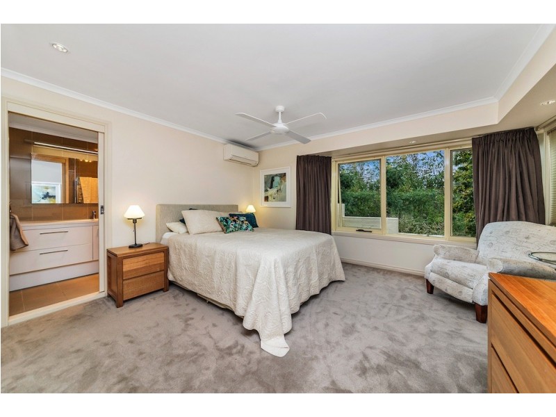 52 Olympus Way, Lyons ACT 2606