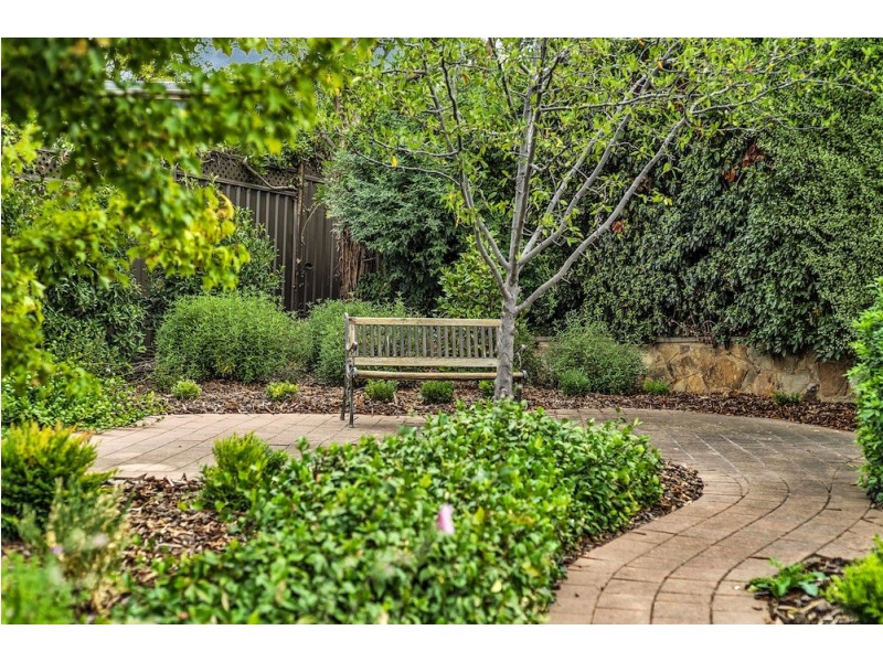 52 Olympus Way, Lyons ACT 2606