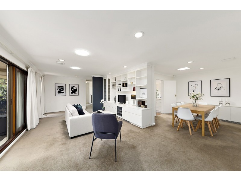 13 Beauchamp Street, Deakin ACT 2600