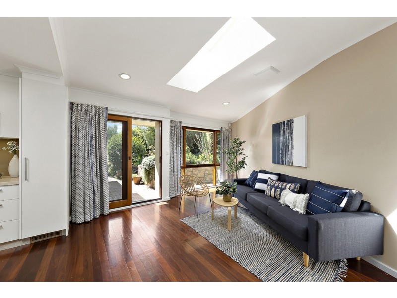 13 Beauchamp Street, Deakin ACT 2600