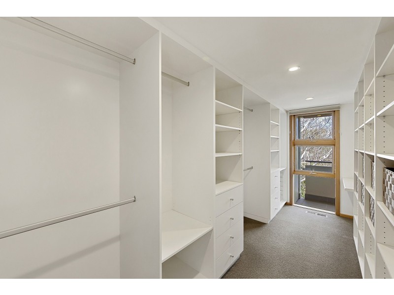 13 Beauchamp Street, Deakin ACT 2600