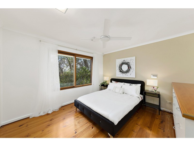 13 Beauchamp Street, Deakin ACT 2600