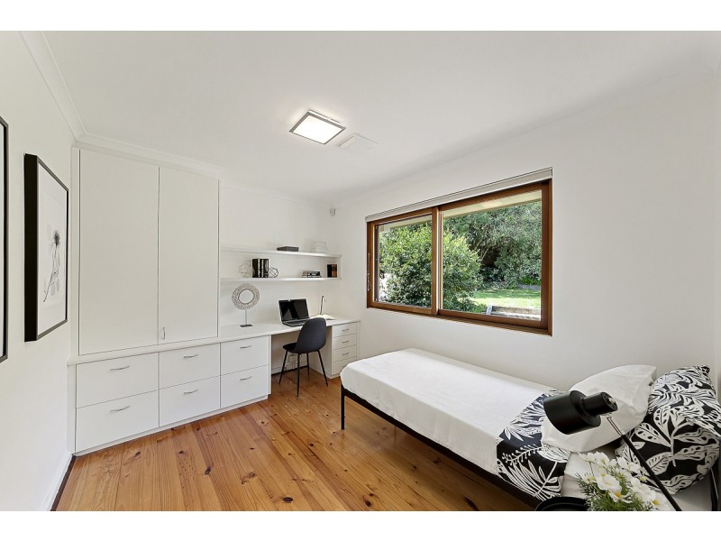 13 Beauchamp Street, Deakin ACT 2600