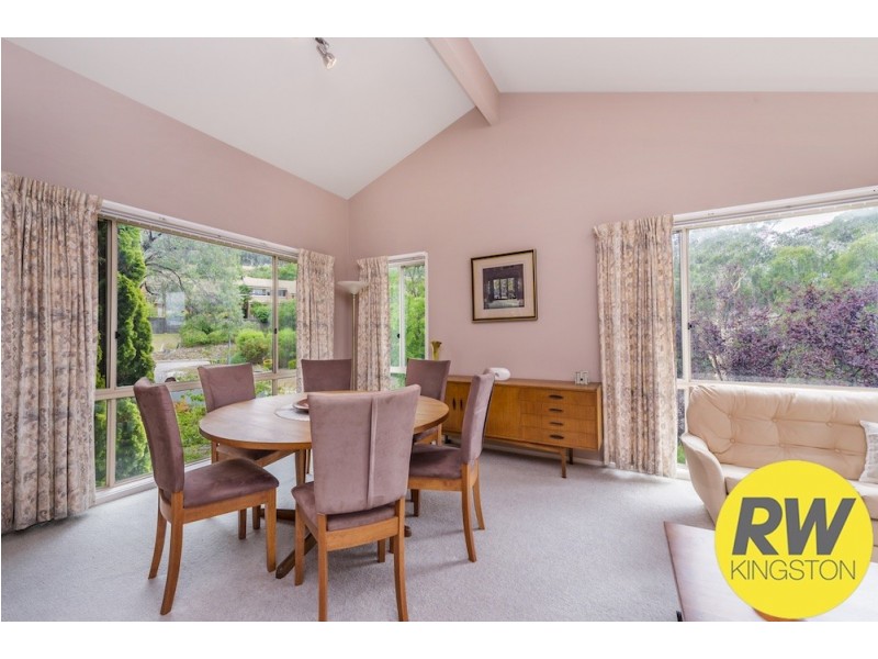 28 Stopford Crescent, Fadden ACT 2904