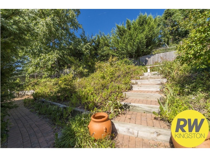 28 Stopford Crescent, Fadden ACT 2904