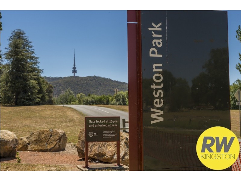 8 Brown Street, Yarralumla ACT 2600