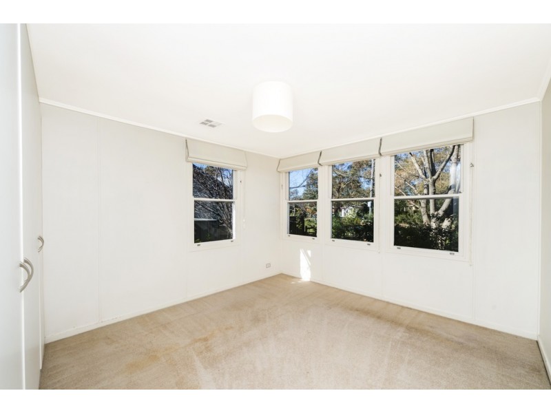 17 Tallara Parkway, Narrabundah ACT 2604