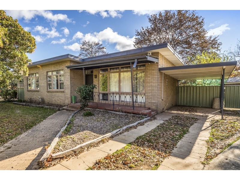 9 Shortland Crescent, Ainslie ACT 2602