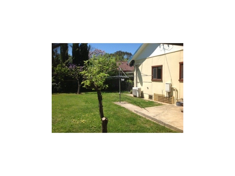 7 Binya Place, Narrabundah ACT 2604