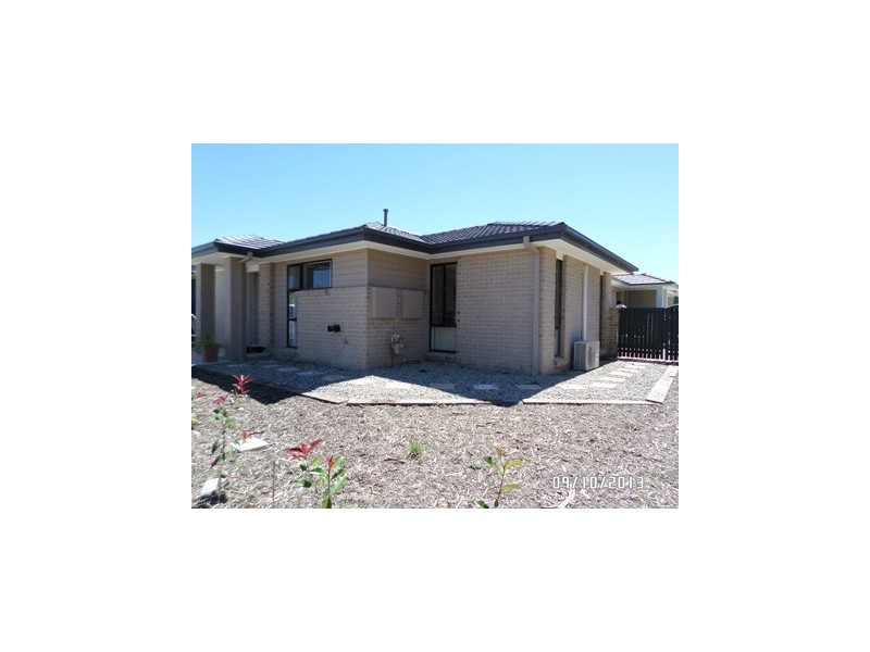 2  Breen Street, Casey ACT 2913