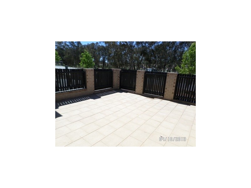 2  Breen Street, Casey ACT 2913