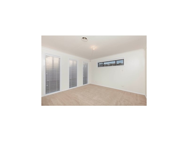 16 Ashton Calvert Street, Casey ACT 2913