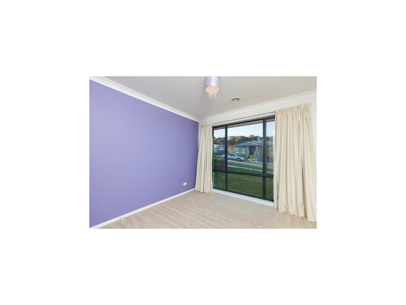 16 Ashton Calvert Street, Casey ACT 2913