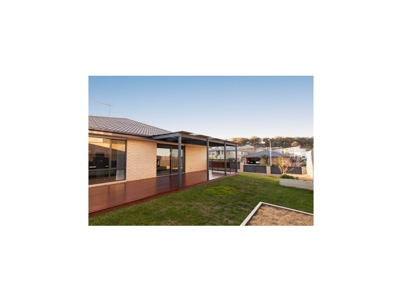 16 Ashton Calvert Street, Casey ACT 2913