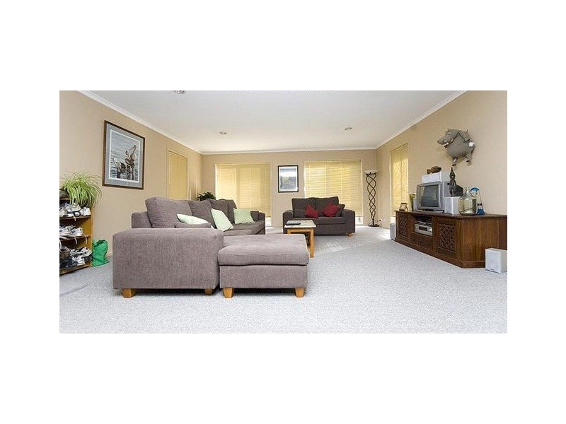 58 Tallara Parkway, Narrabundah ACT 2604
