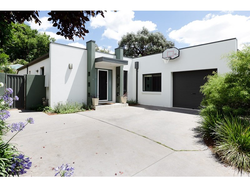 6b Green Street, Narrabundah ACT 2604