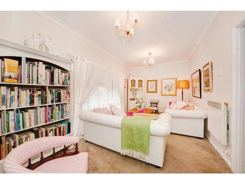 33 Nimbin Street, Narrabundah ACT 2604