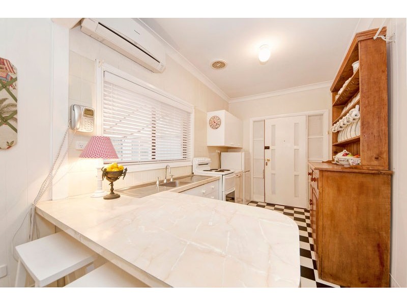 33 Nimbin Street, Narrabundah ACT 2604