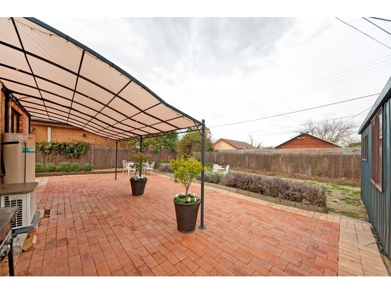33 Nimbin Street, Narrabundah ACT 2604
