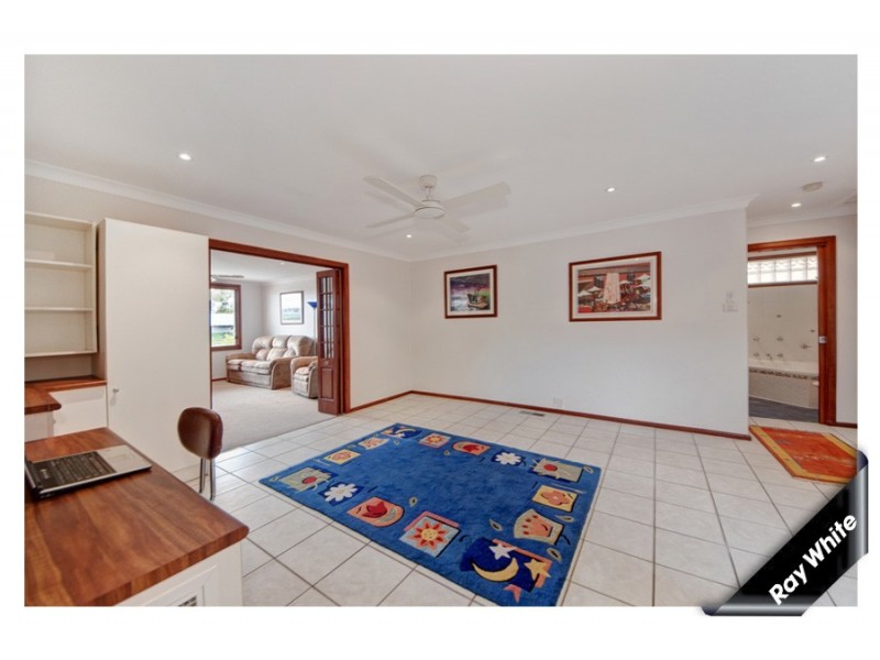 27 Pennefather Street, Higgins ACT 2615