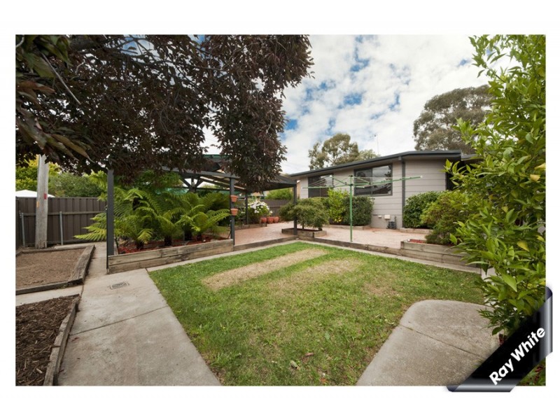 27 Pennefather Street, Higgins ACT 2615