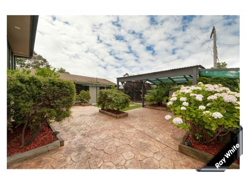 27 Pennefather Street, Higgins ACT 2615