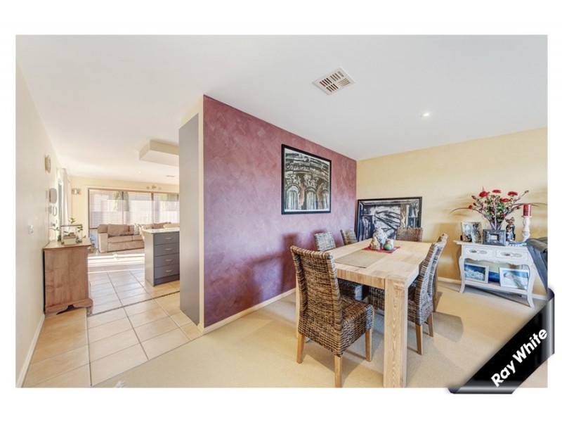 25 Bluestone Gardens, Jerrabomberra NSW 2619
