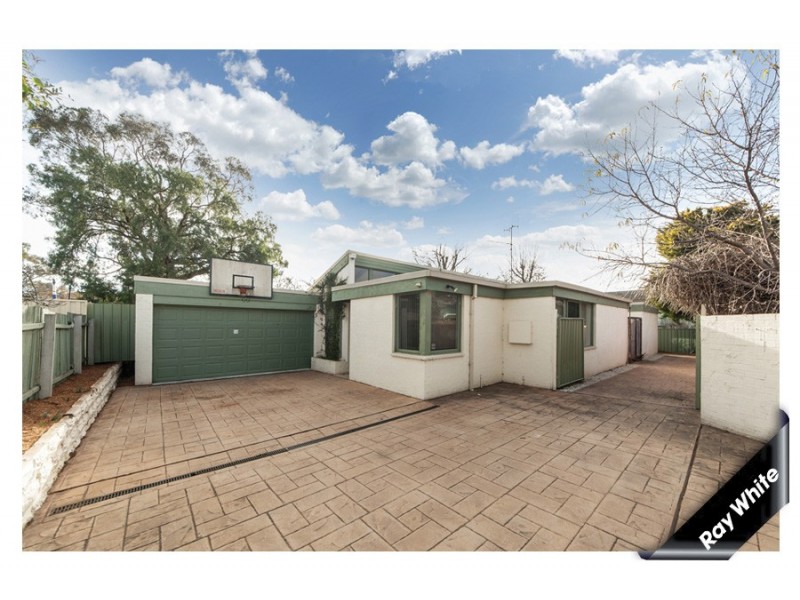 13 Munro Road, Queanbeyan NSW 2620